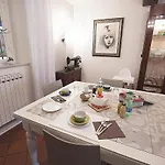 Il Fiore All'occhiello Oda ve Kahvaltı Lucca