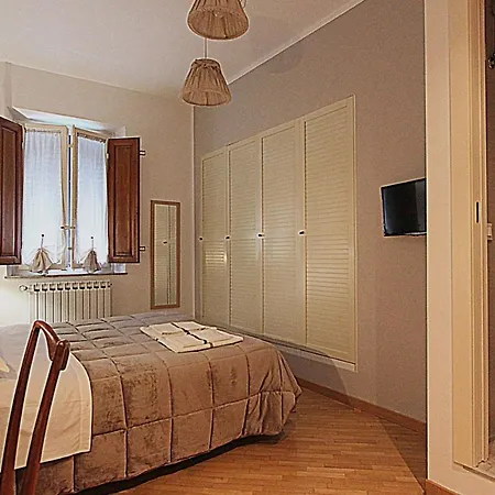 Il Fiore All'occhiello Couette-café