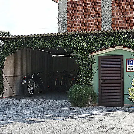 Il Fiore All'occhiello Couette-café Lucques