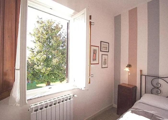 ベッド・アンド・ブレックファスト Il Fiore All'occhiello ルッカ