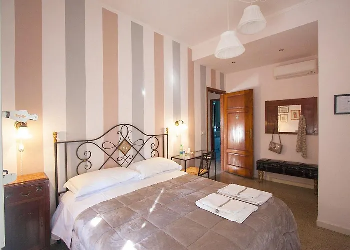 ベッド・アンド・ブレックファスト Il Fiore All'occhiello 3*